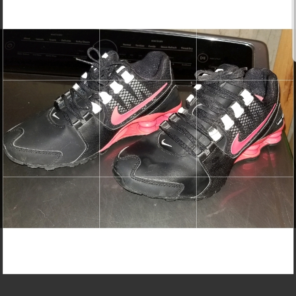 Nike Shox Shoes